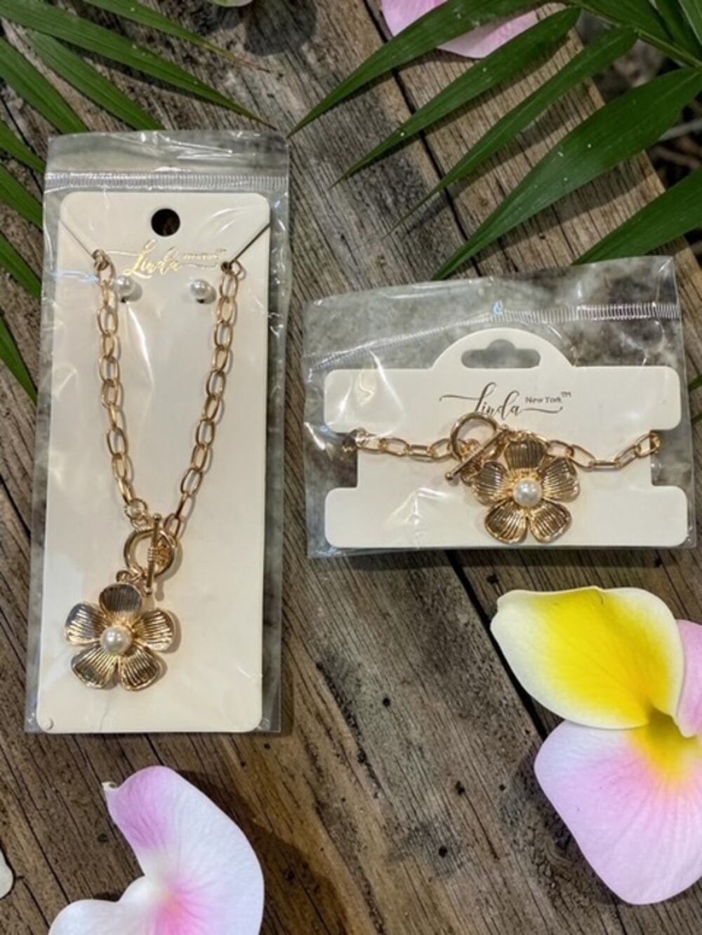 Golden Shore Pearl Blossom Fashion Jewelry Set